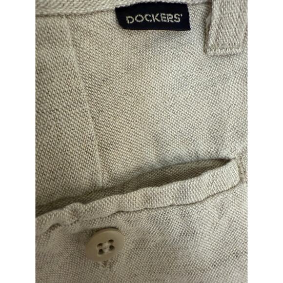 Dockers Khakis Men's Linen Blend Pleated Front Shorts W38 – Classic Fit, Beige - Picture 4 of 5